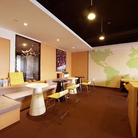 Iu Hotel Ruoyang Yiyang Wenhua Road Eksteriør billede