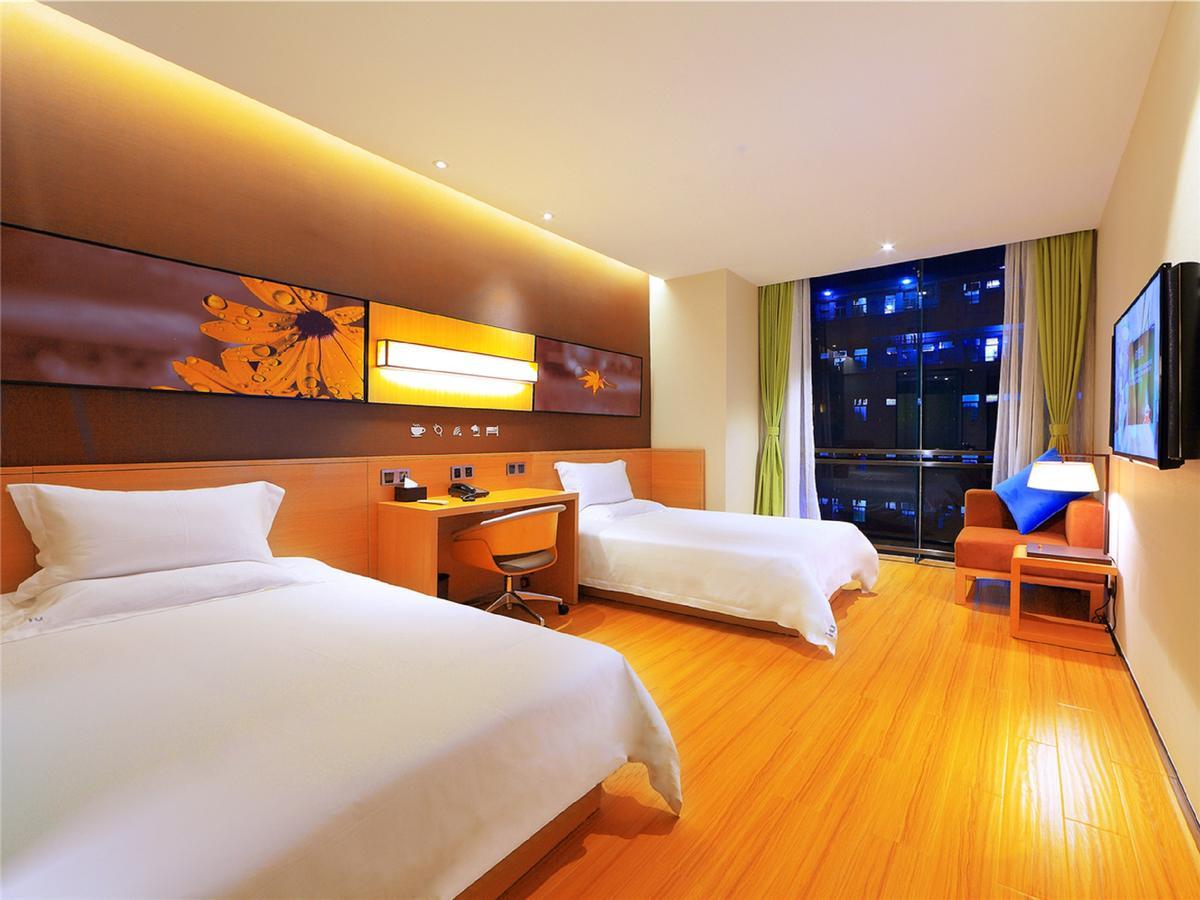 Iu Hotel Ruoyang Yiyang Wenhua Road Eksteriør billede