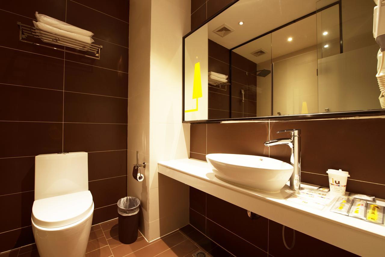 Iu Hotel Ruoyang Yiyang Wenhua Road Eksteriør billede